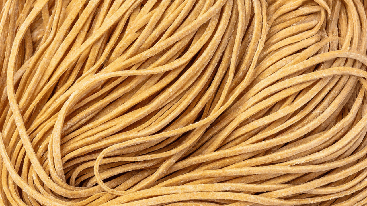Why Most Protein Ramen Tastes Like Rubber (And the Science of Getting it Right)